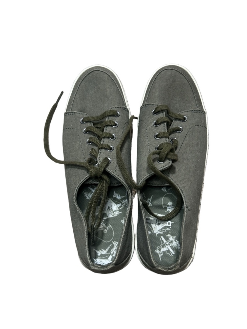 L.L. Bean Women's Canvas Lace-Up Sneakers in Olive 8.5 medium